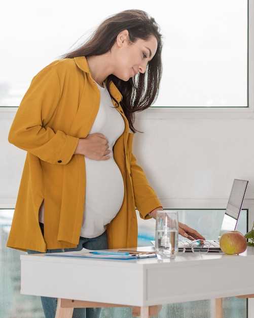 Основные признаки первой тошноты у беременных женщин