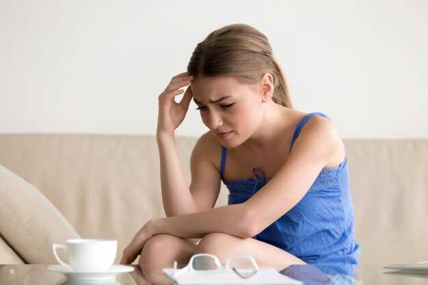 Какие факторы могут вызвать боли в голове у девушек